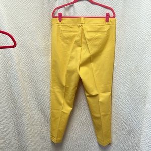 Bright yellow capri pants size 14